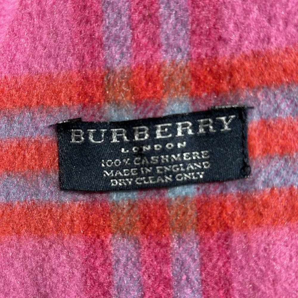 Authentic Burberry Cashmere Scarf - Picture 2 of 6